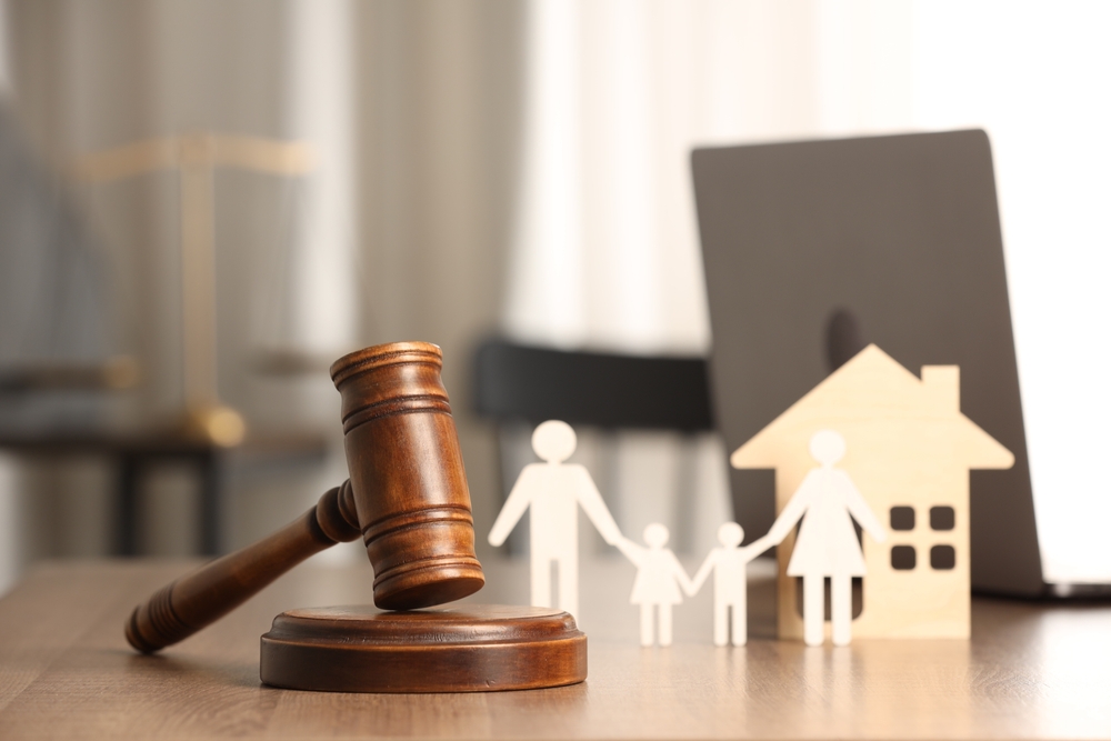 family law attorney handle child support case