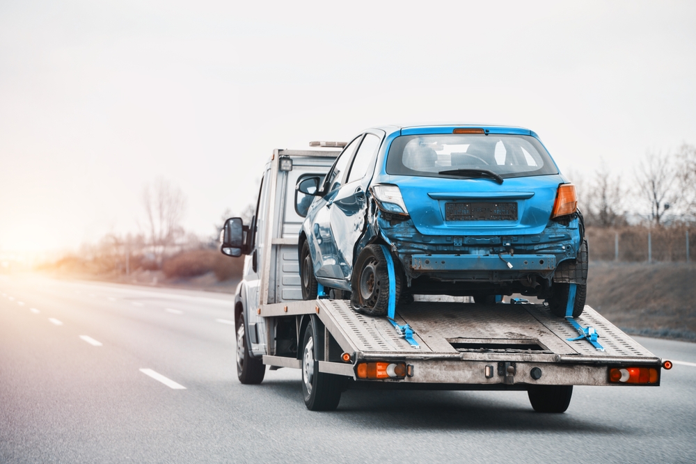 Tow Truck Accident Involving a Damaged Vehicle